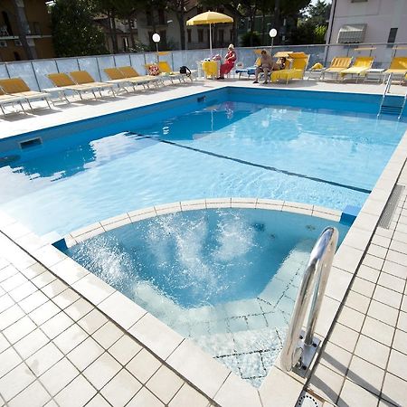 Hotel Giunchi Cervia Zewnętrze zdjęcie