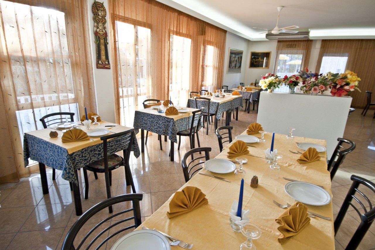 Hotel Giunchi Cervia Zewnętrze zdjęcie
